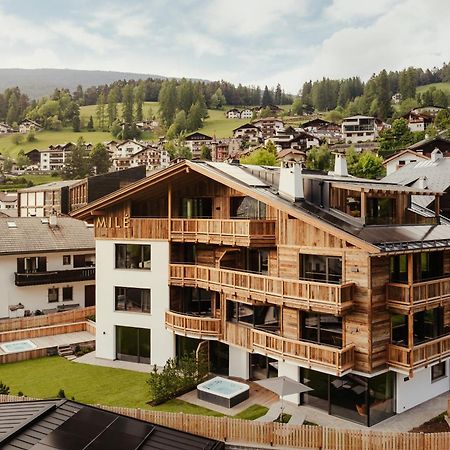 Luxury Chalet Mile Urtijëi Buitenkant foto