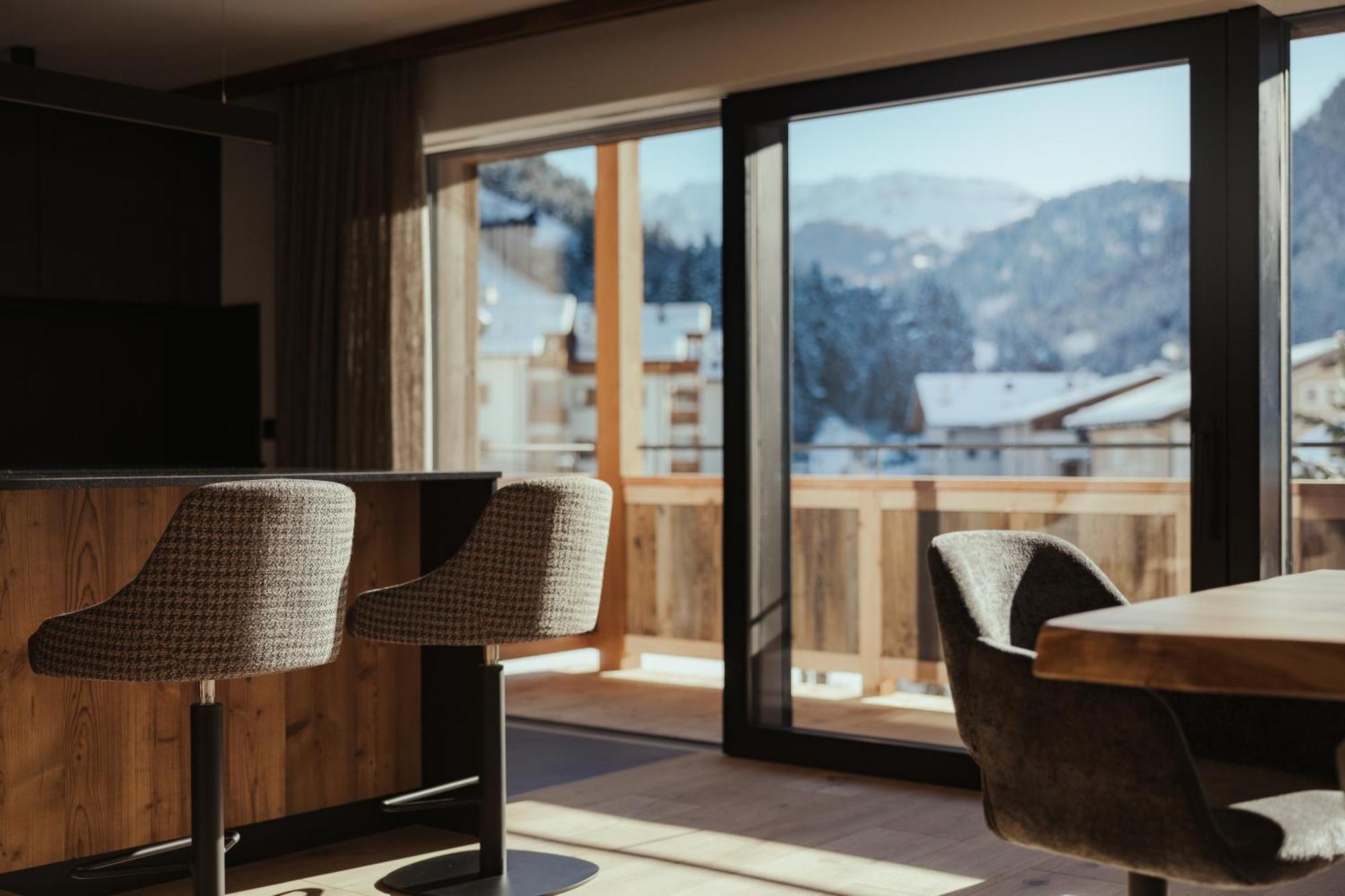 Luxury Chalet Mile Urtijëi Buitenkant foto
