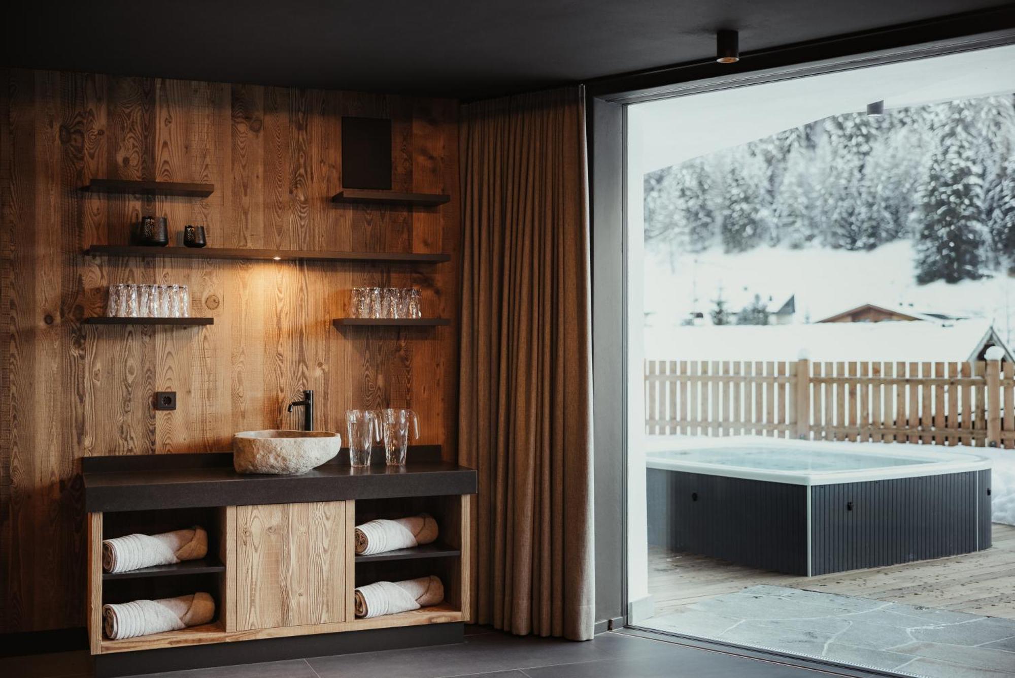 Luxury Chalet Mile Urtijëi Buitenkant foto