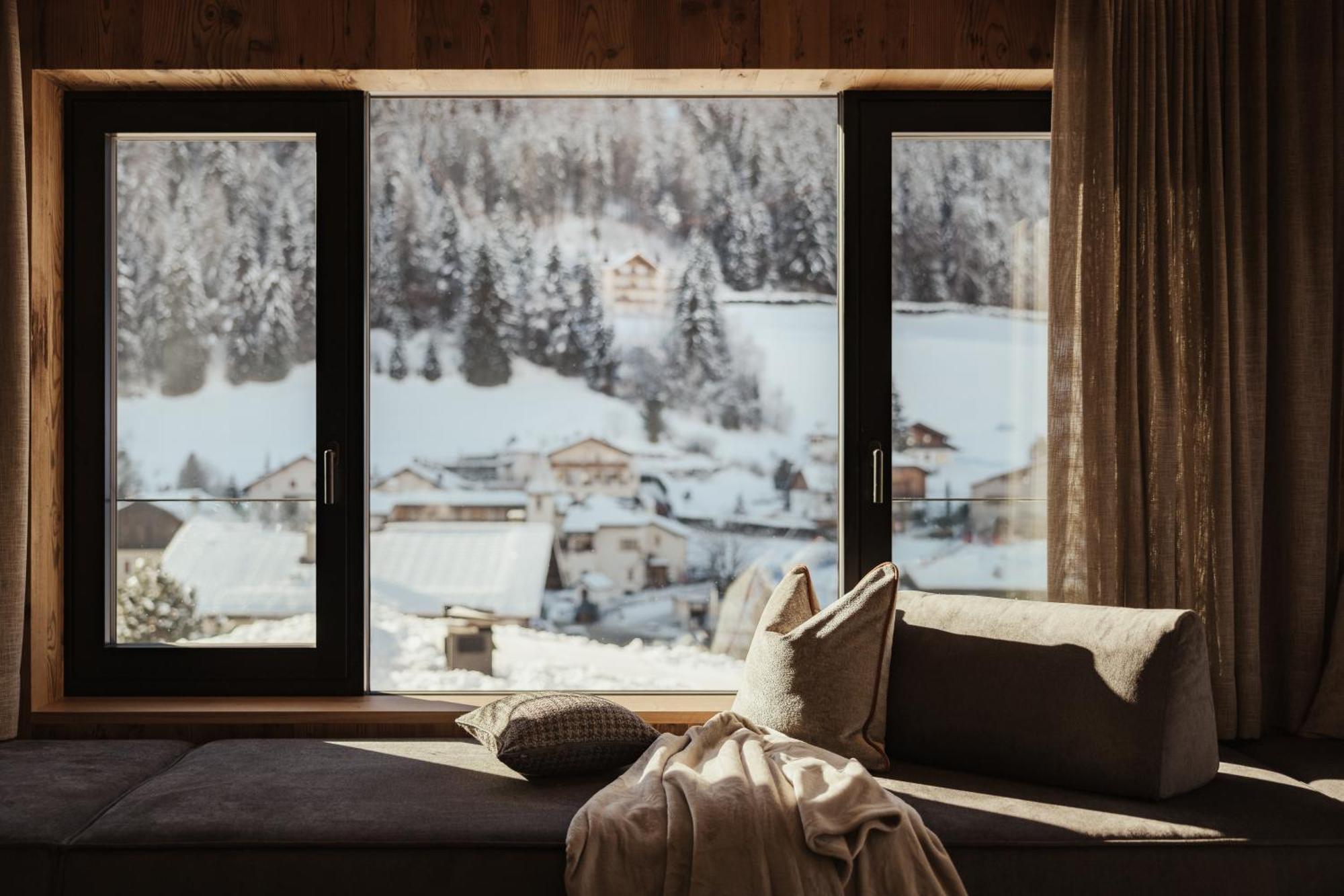 Luxury Chalet Mile Urtijëi Buitenkant foto