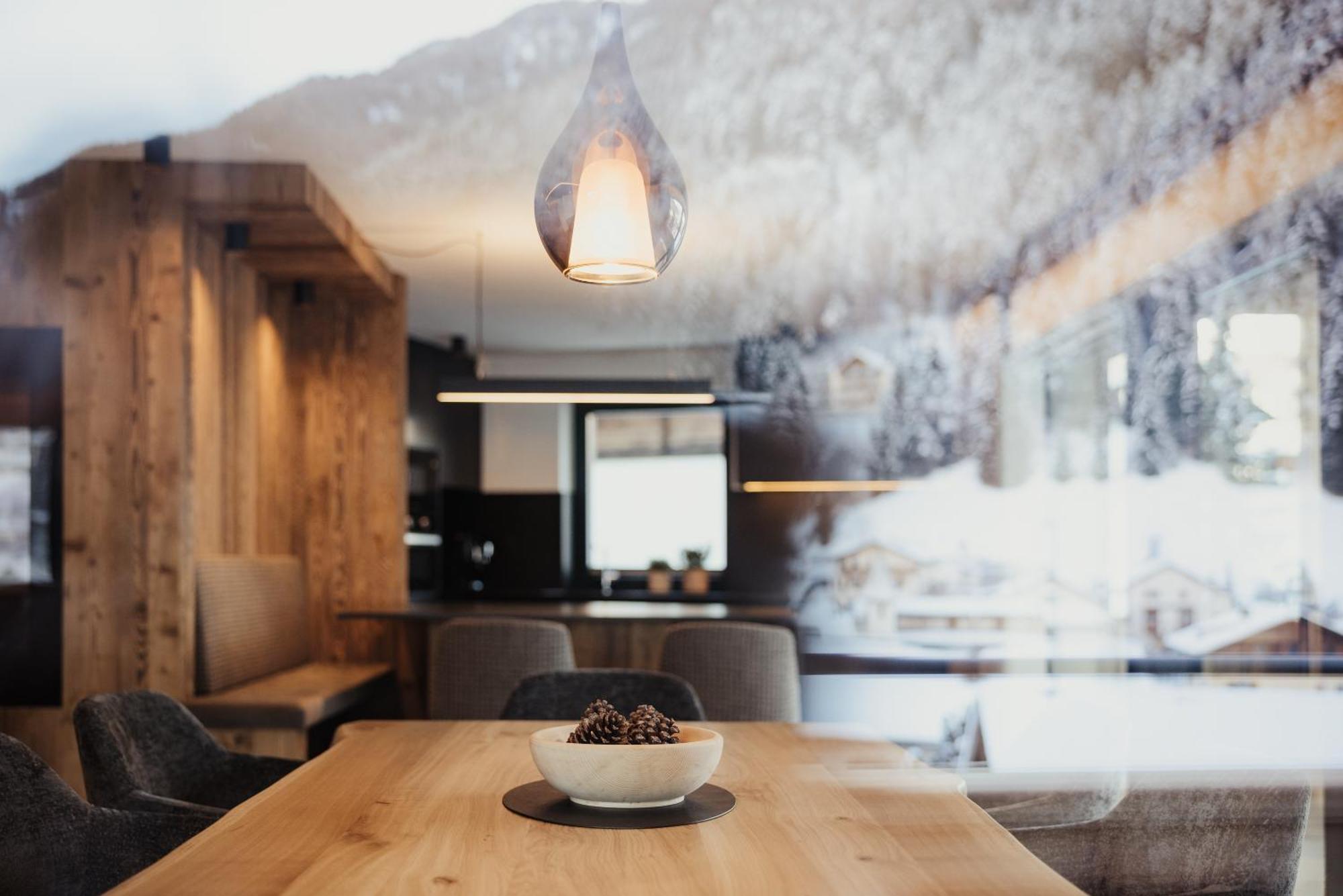Luxury Chalet Mile Urtijëi Buitenkant foto